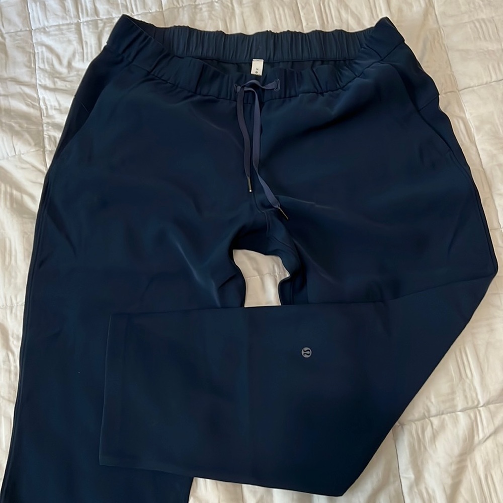 Lululemon navy joggers